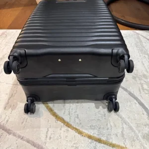 Samsonite Element large hardside suitcase with 4-wheel spinner - Image 4