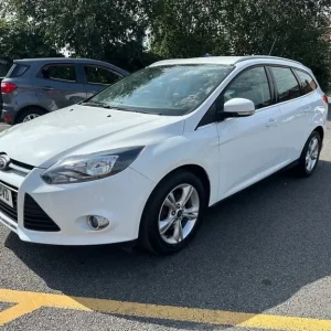 2013 Ford Focus 1.6 Zetec Estate 5-door Petrol Automatic - Image 8