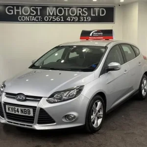 2014 Ford Focus 1.0T EcoBoost Zetec Euro 5 5-door hatchback - Image 2