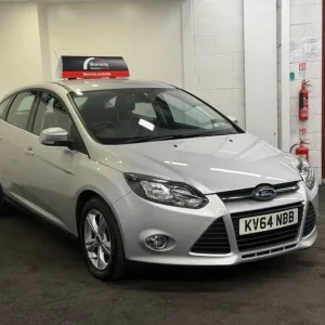 2014 Ford Focus 1.0T EcoBoost Zetec Euro 5 5-door hatchback - Image 3