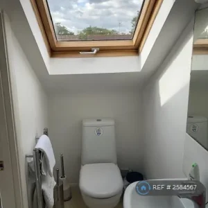 1 bedroom loft studio in King Edward Street - Image 8
