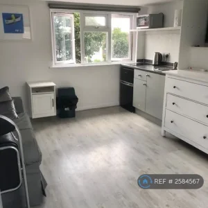 1 bedroom loft studio in King Edward Street