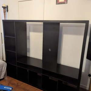 Black entertainment centre/TV cabinet