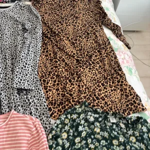 Bundle girls clothes age 11/12 x17 items - Image 7