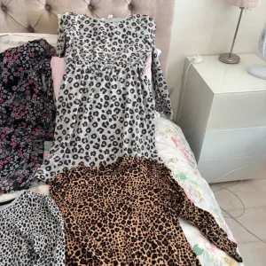 Bundle girls clothes age 11/12 x17 items - Image 8