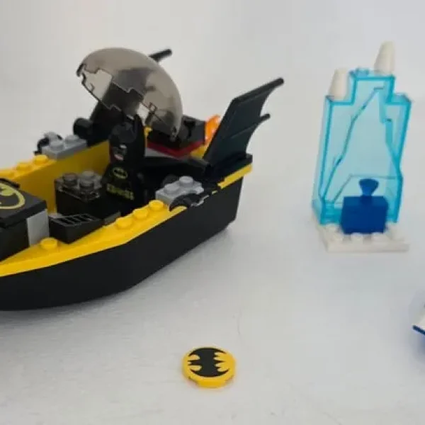 Lego DC Juniors Batman VS Mr Freeze 10737