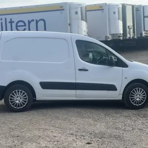 2012 Peugeot Partner 850 S 1.6 HDi 92 Van Panel Van Diesel Manual - Image 8