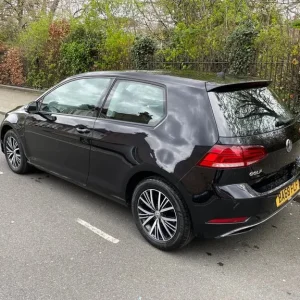 2019 Volkswagen Golf Hatchback 3-door manual - Image 4