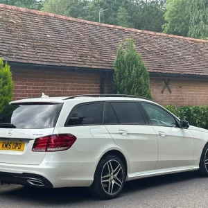 2015 Mercedes-Benz E-Class Estate 3.0 V6 BlueTEC AMG Night Edition - Image 4