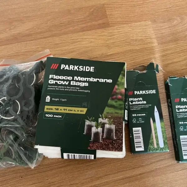 Fleece grow bag, plant labels, plant clips