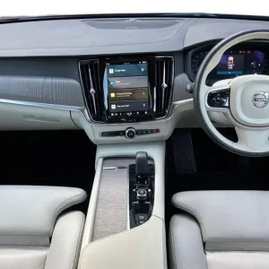 2022 Volvo V90 Cross Country Plus 5-door AWD Estate - Image 3