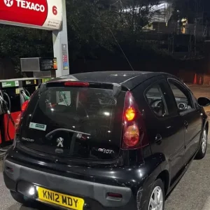 Peugeot 107 hatchback 2012 manual 5-door - Image 3