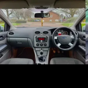 Ford Focus Hatchback 2009 Manual 5-door - Image 3