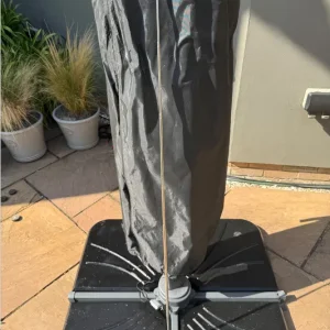 Cantilever Parasol, Blue Diamond Deluxe 3x3m - Image 3