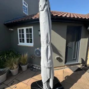 Cantilever Parasol, Blue Diamond Deluxe 3x3m - Image 4