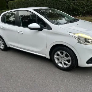 2015 Peugeot 208 1.2 PureTech 82 Active 5-door hatchback