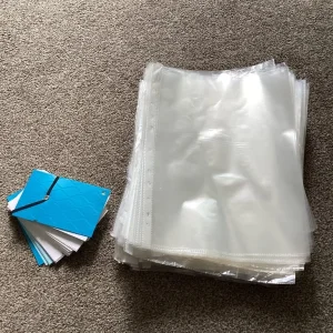 A4 wallets and index cards