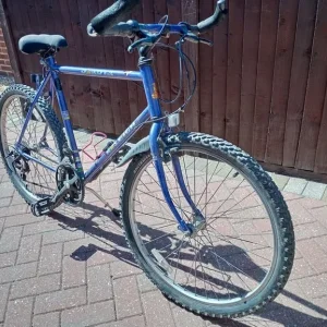 Raleigh Dakota mountain bike - Image 2