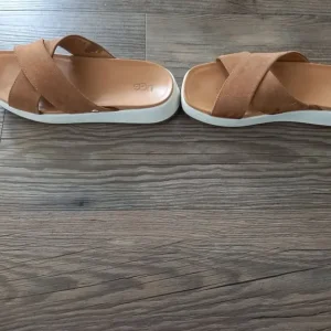 ugg sandals - Image 2