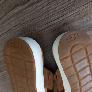 ugg sandals - Image 6