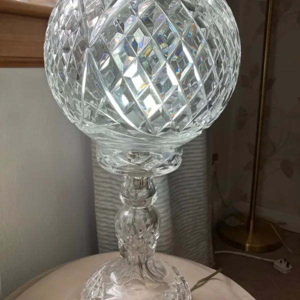 Crystal table lamp
