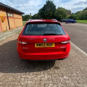 Skoda Superb Estate 2015 1.6 TDI 1598cc 5-door - Image 4