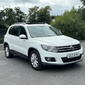 2014 VW Tiguan 2.0 TDI with Pan Roof and Sat Nav - Image 3