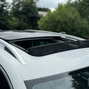 2014 VW Tiguan 2.0 TDI with Pan Roof and Sat Nav - Image 8