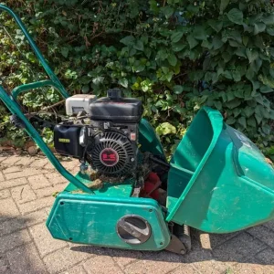 Suffolk punch 14" petrol cylinder mower - Image 2