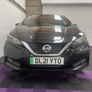 2021 Nissan LEAF N-CONNECTA 5-Door Hatchback - Image 8