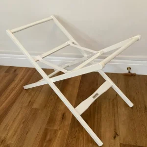 Mamas and Papas Moses Basket - Image 4