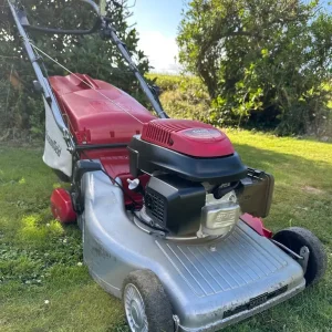 Mountfield 4-speed self-drive lawnmower with Honda engine - Image 2