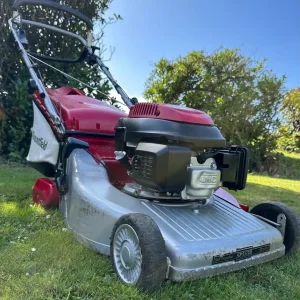 Mountfield 4-speed self-drive lawnmower with Honda engine - Image 8