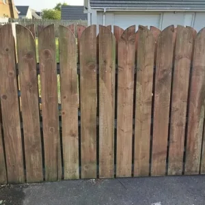 Strong large gates 4.2m wide (2.1m each)