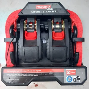 Ratchet straps and hooks