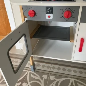 Child’s Play Kitchen - Image 4