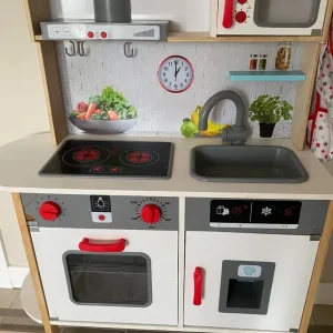 Child’s Play Kitchen - Image 7