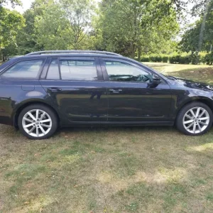 Skoda Octavia Estate 2014 Manual 1598cc 5-door - Image 6