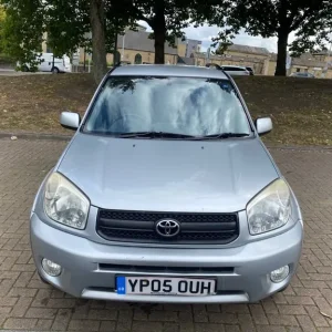 2005 Toyota RAV4 2.0 XT3 3dr Estate Petrol Manual - Image 2