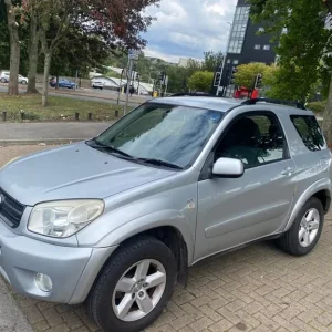 2005 Toyota RAV4 2.0 XT3 3dr Estate Petrol Manual - Image 3