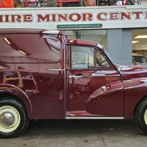 1967 Morris Six Minor Van Petrol Manual - Image 2