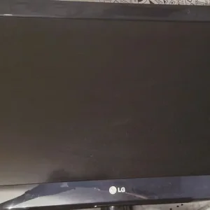 Large black TV with Freeview and HD
