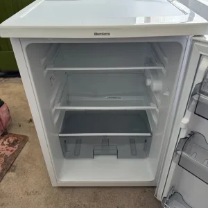 Bloomberg Under Counter Fridge - Image 3