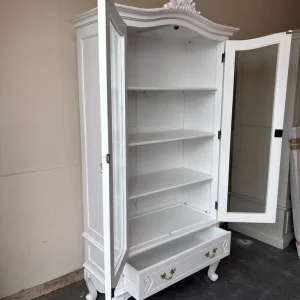 White French solid wood carved display unit with drawer - Image 5