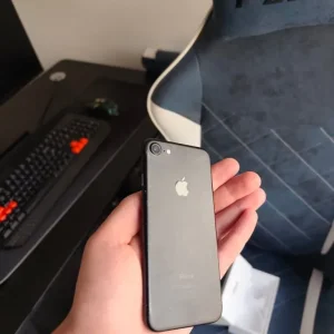iPhone 7 32GB Black - Image 3