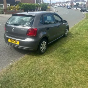 Volkswagen Polo 2011 5-door Hatchback - Image 4