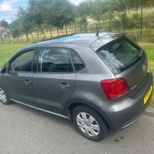 Volkswagen Polo 2011 5-door Hatchback - Image 8