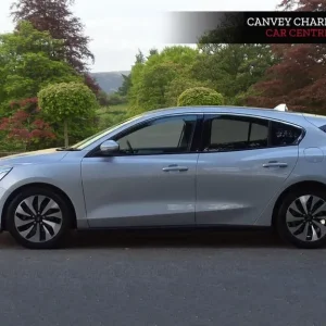 2020 Ford Focus 1.0 EcoBoost 5-door hatchback petrol manual - Image 6