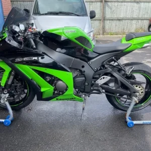 2013 Kawasaki Ninja ZX-10R 1000 Super Sports - Image 3