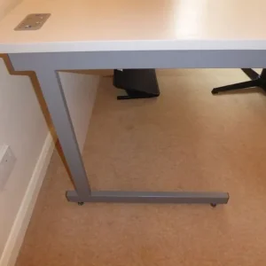 Large office desk - Image 2